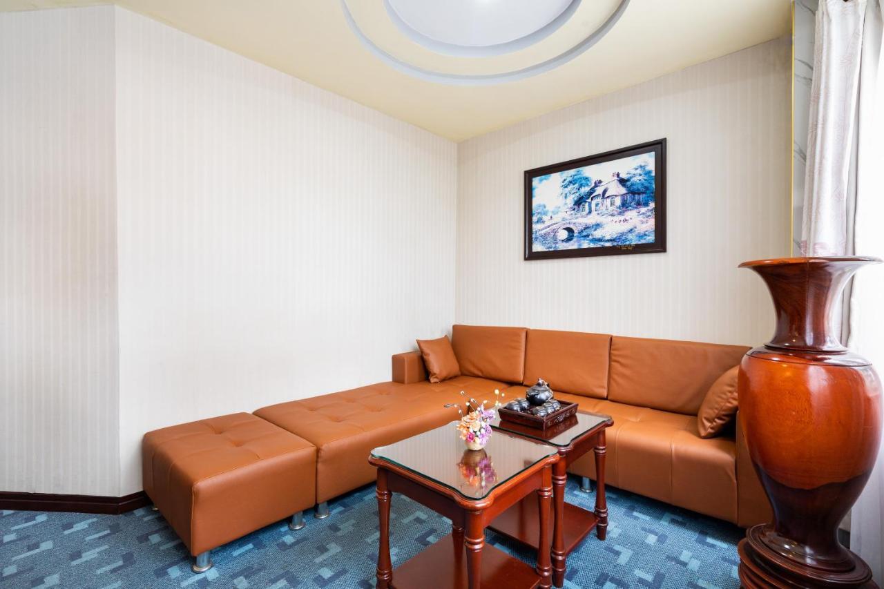 Lucasta Saigon Hotel Ho Şi Min Dış mekan fotoğraf